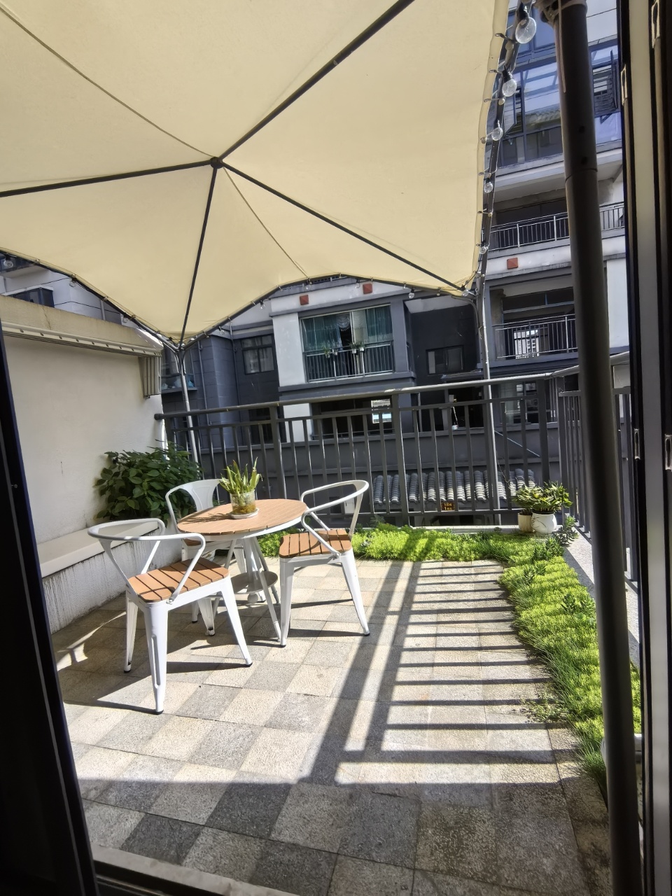 万峰林民宿转让（带证13个房间200平院子）