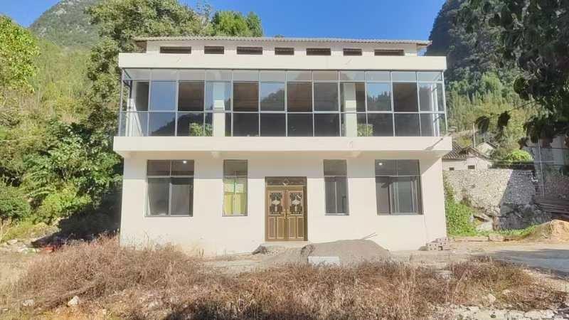 万峰林自有房屋出租----(带1000平庭院)