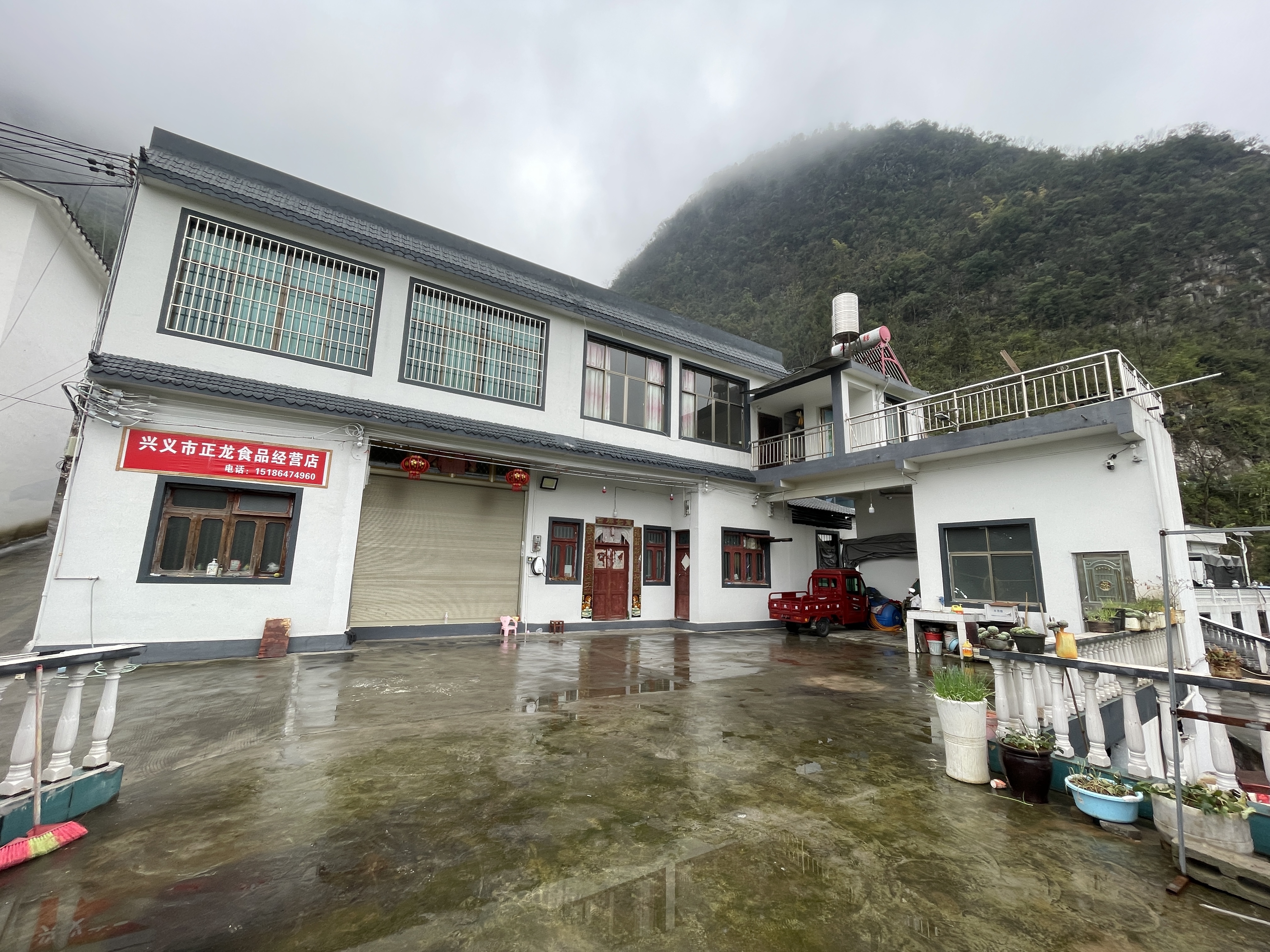 万峰林屋舍出租----（带80平庭院）