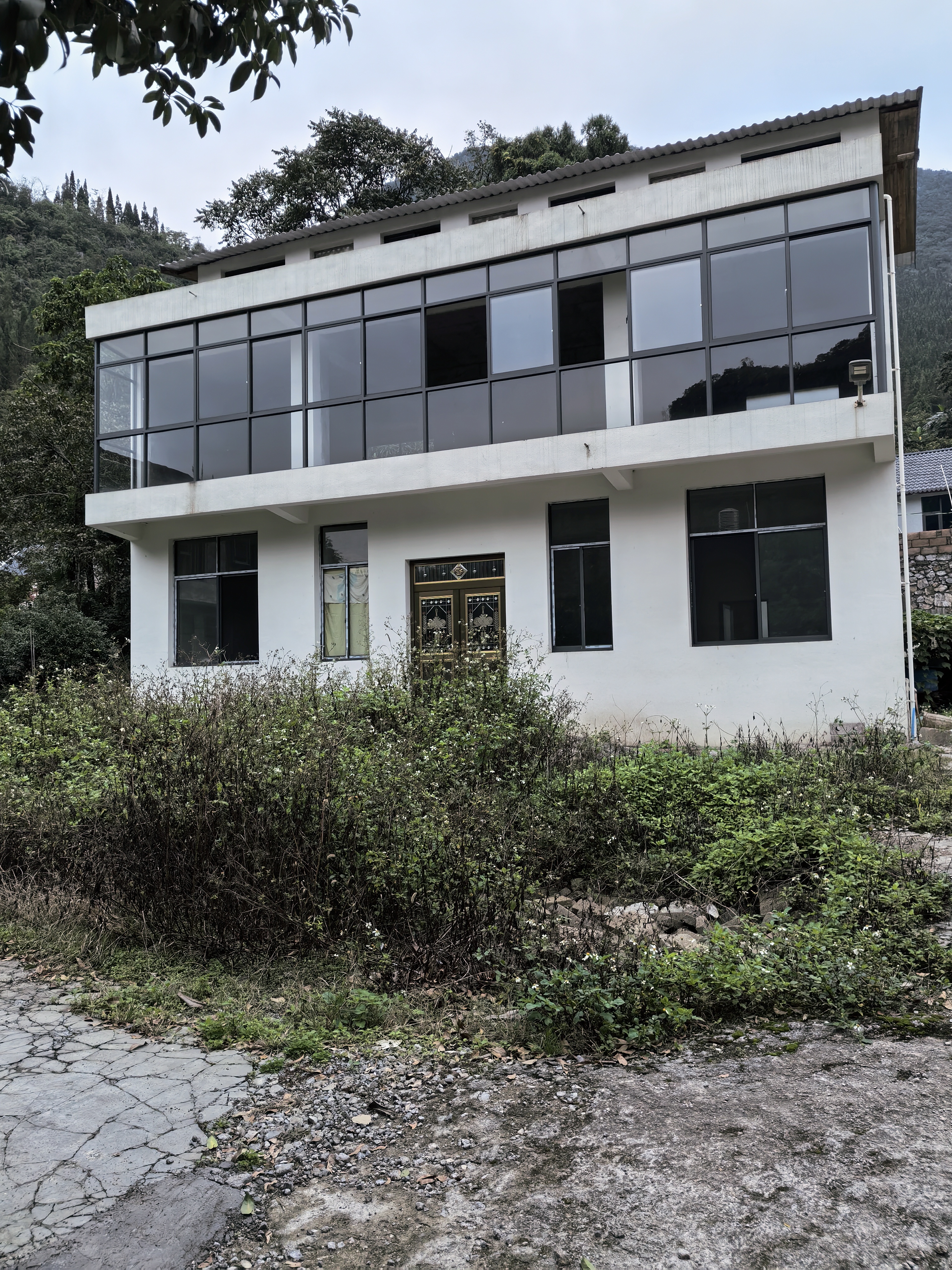 万峰林民宿出租-（3栋2000平左右）